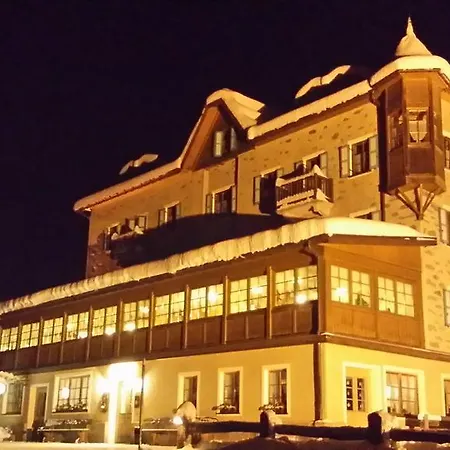 Li Arnoga Hotel